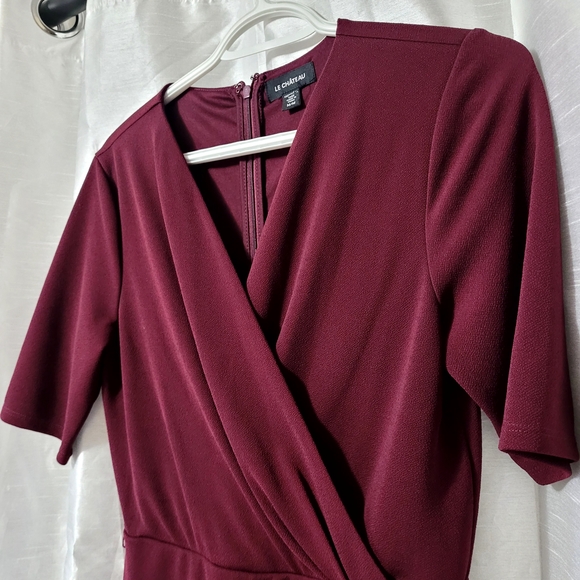Le Chateau Burgundy Midi Dress - Picture 2 of 6
